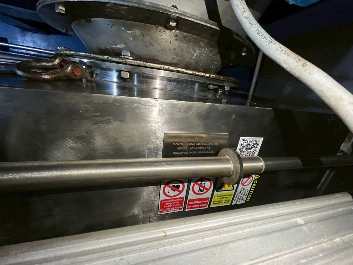 Auto Clean Magnet - 18