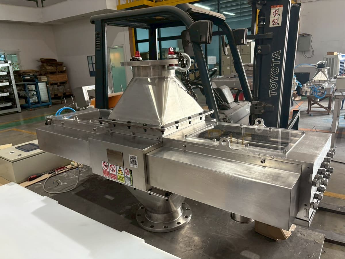 Auto Clean Magnet - 9